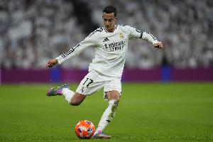 德天空:34岁巴斯克斯加盟勒沃库森交易已完成,他将签约两年