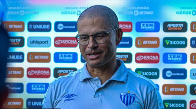 开云注册入口-巴西巨星出不了好教练？阿莱士执教不到6个月被炒