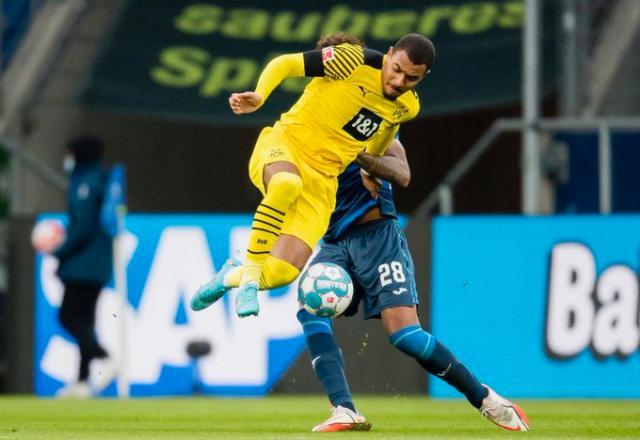 开云官网-马伦助攻戴帽多特赢下硬仗 坏消息是哈兰德又伤了