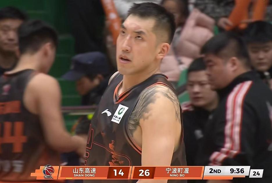 开云-山东男篮24分大胜，高诗岩单节15分，鲍威尔29+8陈林坚12分！