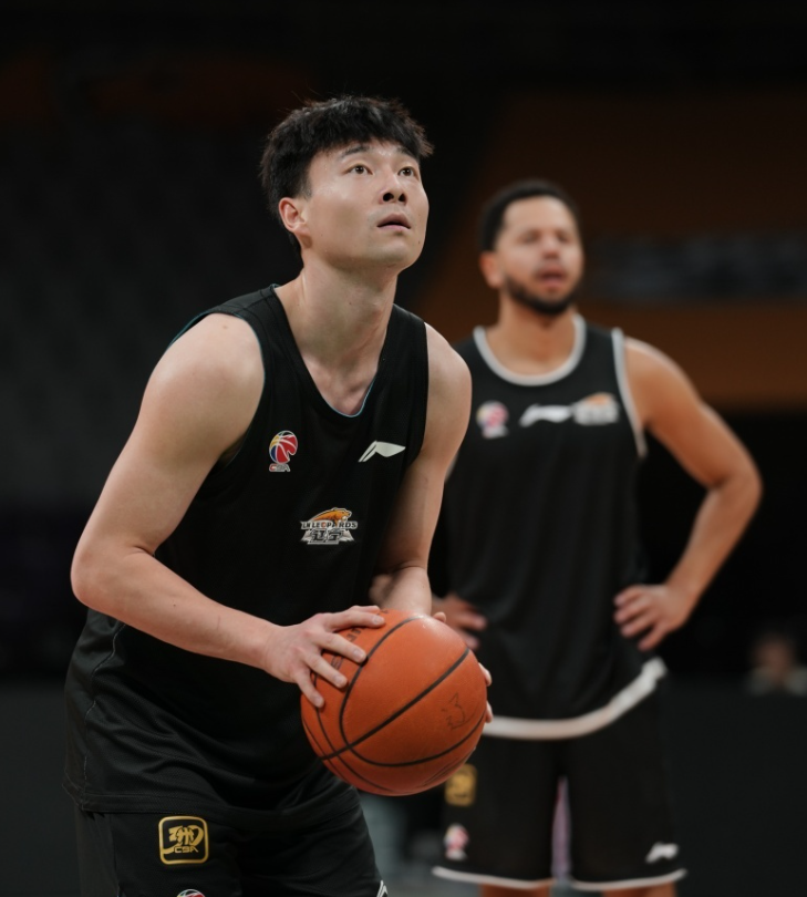 开云-辽宁热身双杀北控！6人上双，赵森连爆，哈维高效，布罗金顿缺席