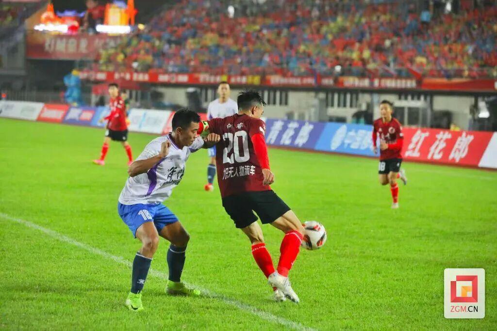 开云下载-鏖战在即，自贡队何以笑傲川超？快来聊聊——