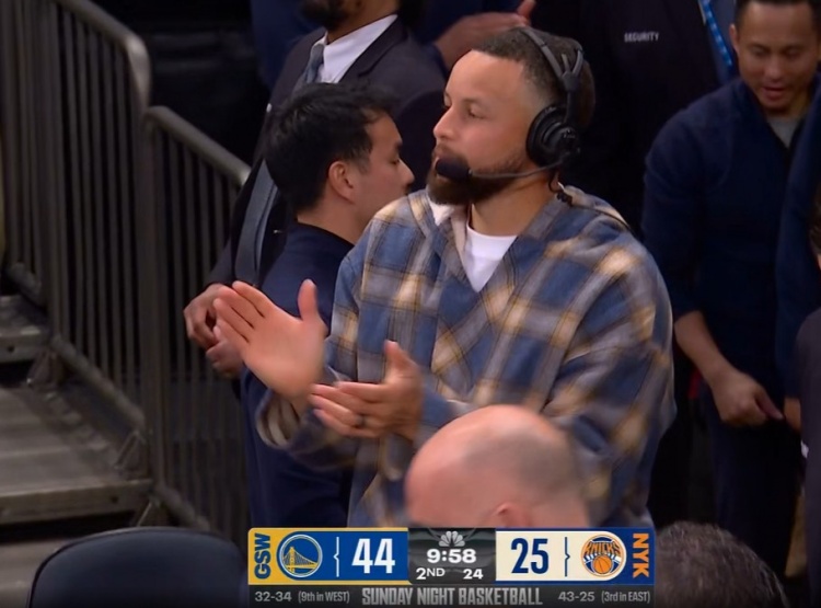 开云下载-场边库里看高兴了！小佩顿外线连中两记三分球 勇士领先19分打停